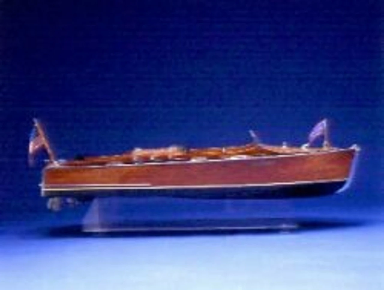 DUM1230 Dumas Chris-Craft Runabout Kit 36"